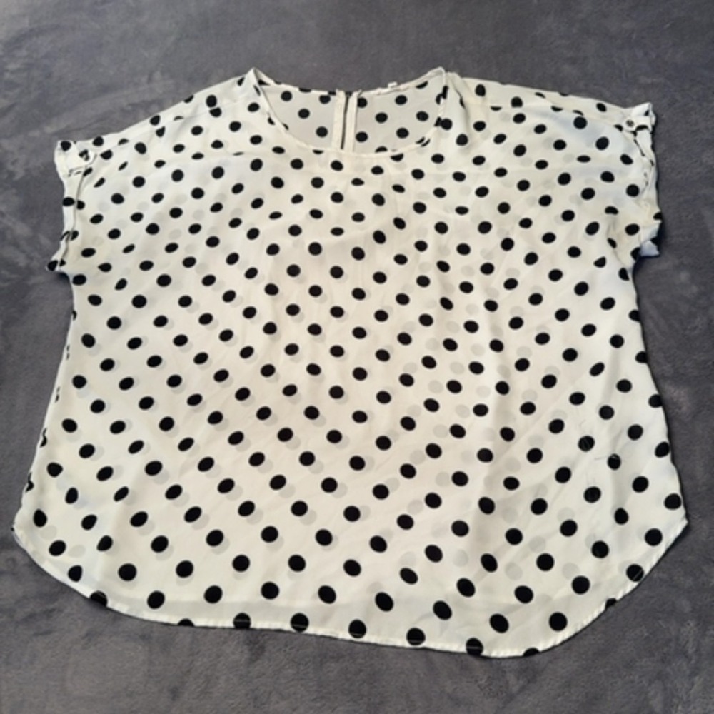 Unknown Blouse Women XL White Black Polka Dot Graphic Casual Lightweight Shirt